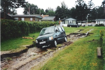 VIKKEVEJ - oversvoemmelse efter kraftig regn.jpg VIKKEVEJ - oversvoemmelse efter kraftig regn.jpg